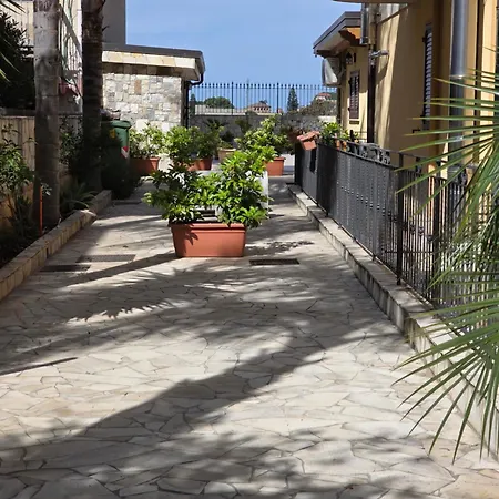 Aurora Per Vacanze Holiday home Palermo