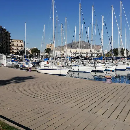 Aurora Per Vacanze Holiday home *